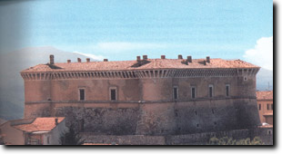 Il castello di Alviano